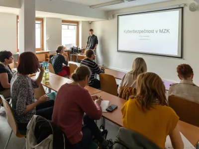 Krajská květnová knihovnická konference - Hrozby kyberprostoru